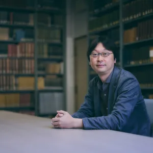 AIに謝ることはできるのか？　『謝罪論』著者の古田徹也と考える、AI時代の「誠実」なコミュニケーション