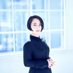 悠木碧_W1170_top_04