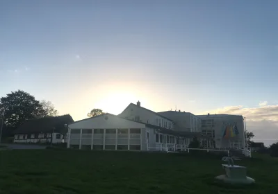 Folkehøjskole_W1170_top